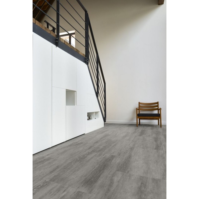 COREtec Essentials Tile Weathered Concrete 03 50LVT1803 klikkes vinyl padló int. parafa alátéttel