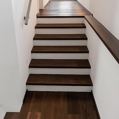 Lépcsőprofil gyártás - Klasszikus - választott parkettából