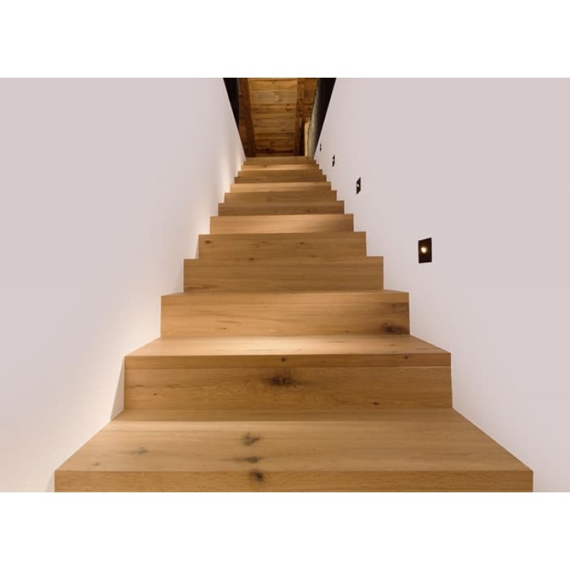 Hafro Modern lépcsőprofil. 'B' kategória